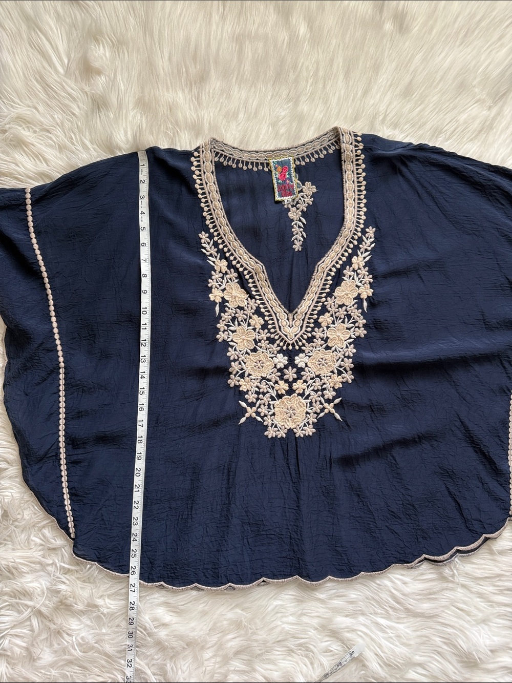 Johnny Was Embroidered Tunic/Blouse Oversized Navy Blue & cream Size M - Picture 8 of 10